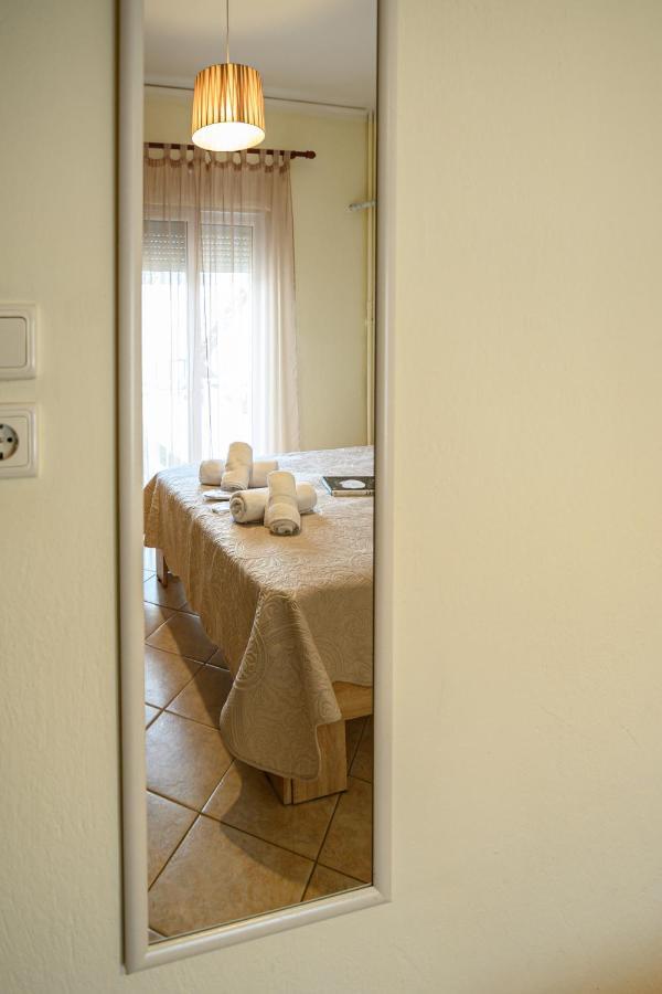 Yellow Fresh Apartment-City Center Alexandroupoli Bagian luar foto