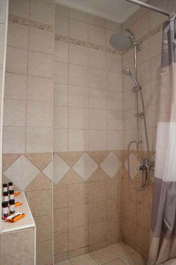 Yellow Fresh Apartment-City Center Alexandroupoli Bagian luar foto