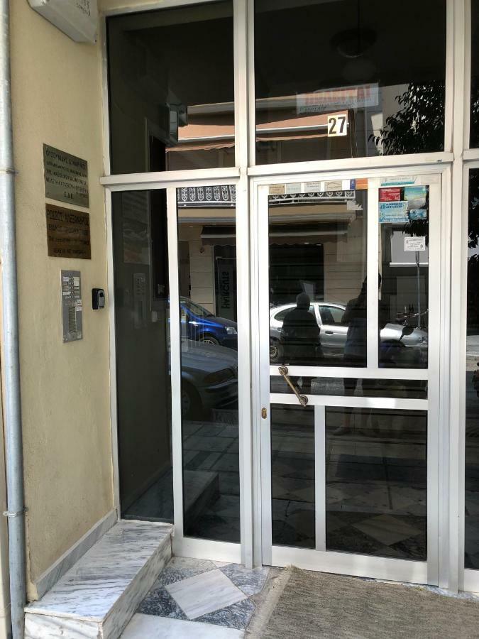 Yellow Fresh Apartment-City Center Alexandroupoli Bagian luar foto